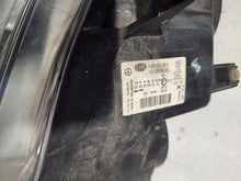 Laden Sie das Bild in den Galerie-Viewer, Frontscheinwerfer Mercedes-Benz Viano W639 Vito A6398202961 Xenon Rechts SCH2943973963bu