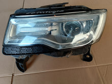 Laden Sie das Bild in den Galerie-Viewer, Frontscheinwerfer Jeep Grand Cherokee Wk2 68144709AG Links Headlight SCH1585057660tj