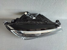 Laden Sie das Bild in den Galerie-Viewer, Frontscheinwerfer Skoda Superb III 3V1941016C LED Rechts Scheinwerfer Headlight