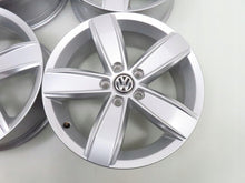 Load image into Gallery viewer, 4x Alufelge 17 Zoll 6.5" 5x112 41ET Glanz Silber 3G0071497B VW Tiguan Golf I FEL9262605591si