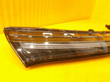 Laden Sie das Bild in den Galerie-Viewer, Frontscheinwerfer Mercedes-Benz Eqs A2979064603 LE20D6454 Rechts oder Links SCH6136507881jd