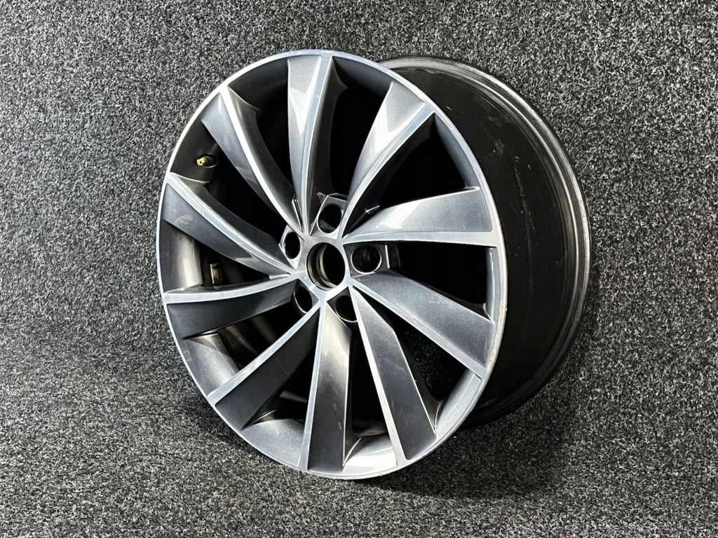 1x Alufelge 18 Zoll 3V0601025L Skoda Superb Iii Rim Wheel FEL3902699217zq