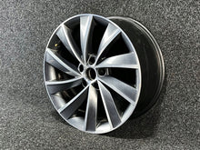Laden Sie das Bild in den Galerie-Viewer, 1x Alufelge 18 Zoll 3V0601025L Skoda Superb Iii Rim Wheel FEL6375010175ub