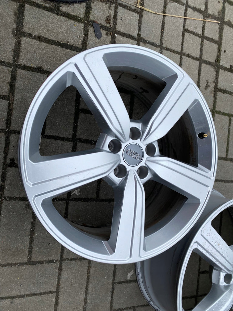 1x Alufelge 20 Zoll 9.0" 5x112 38ET Glanz Silber 4KE601025S Audi Rim Wheel