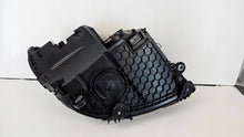 Laden Sie das Bild in den Galerie-Viewer, Frontscheinwerfer Mercedes-Benz 2069063903 Links Scheinwerfer Headlight SCH7436515752mu
