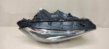 Laden Sie das Bild in den Galerie-Viewer, Frontscheinwerfer Mercedes-Benz W247 X247 A2479067001 LED Rechts Headlight SCH8223605584fh