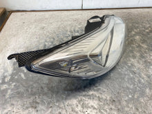 Laden Sie das Bild in den Galerie-Viewer, Frontscheinwerfer Ford Focus BM51-13W029-NB Rechts Scheinwerfer Headlight SCH1652822597pm