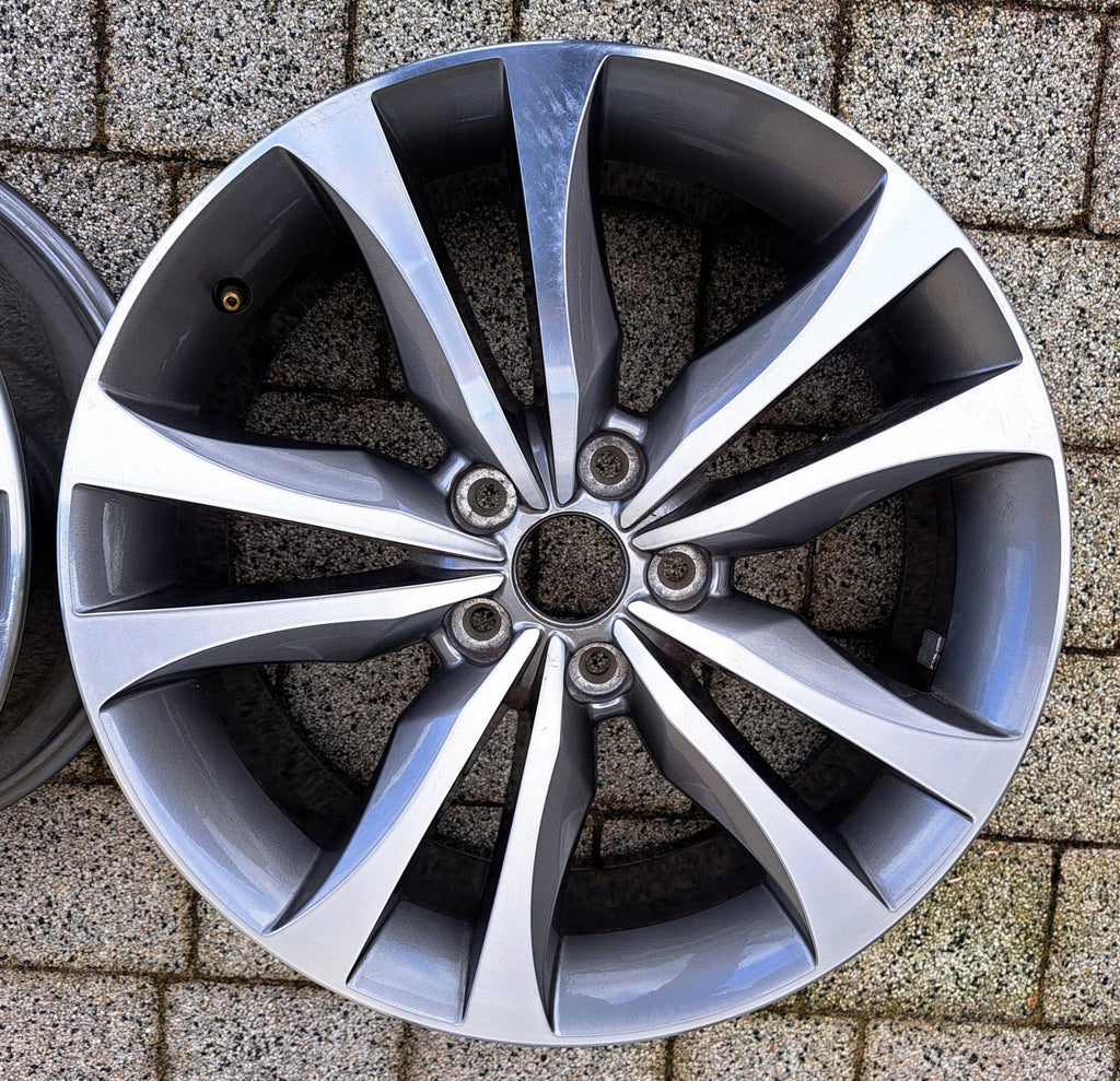 2x Alufelge 18 Zoll 7.5" 5x114.3 49 5ET 52910-2W280 Hyundai Santa III Fe FEL4694261898sw