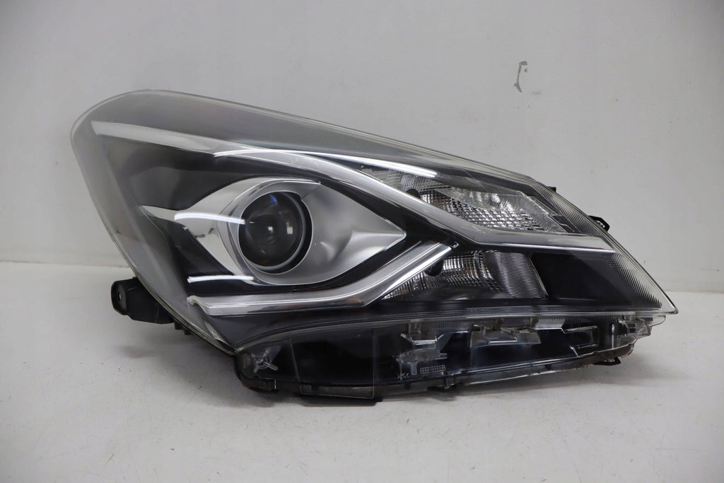 Frontscheinwerfer Toyota Yaris 811300DJ90 Rechts Scheinwerfer Headlight SCH4291947337py