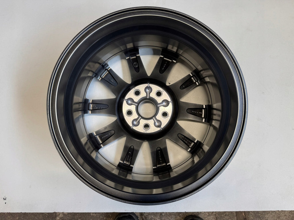 1x Alufelge 17 Zoll 7.0" 5x114.3 45ET Glanz Graphit KB8M-V3810 Mazda Mg FEL4412071076vt