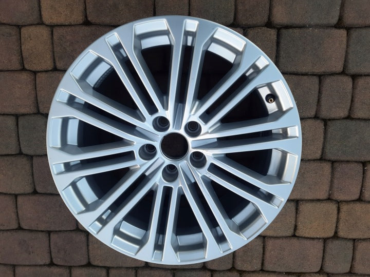 1x Alufelge 18 Zoll 8.0" 5x112 31ET 8W0601025EE Audi A5 Rim Wheel FEL4201000029bf