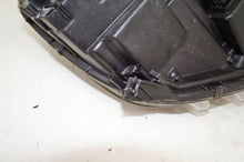 Laden Sie das Bild in den Galerie-Viewer, Frontscheinwerfer Dacia Duster Links Scheinwerfer Headlight