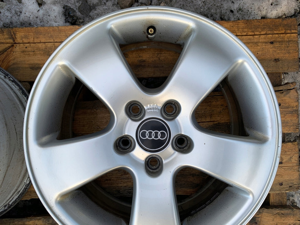 4x Alufelge 16 Zoll 7.0" 5x112 45ET Glanz Silber Audi C6 A4 Rim Wheel