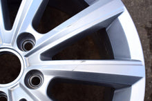 Load image into Gallery viewer, 1x Alufelge 17 Zoll 7.0&quot; 5x112 45ET Glanz Silber 2GA601025 VW T-Roc Rim Wheel