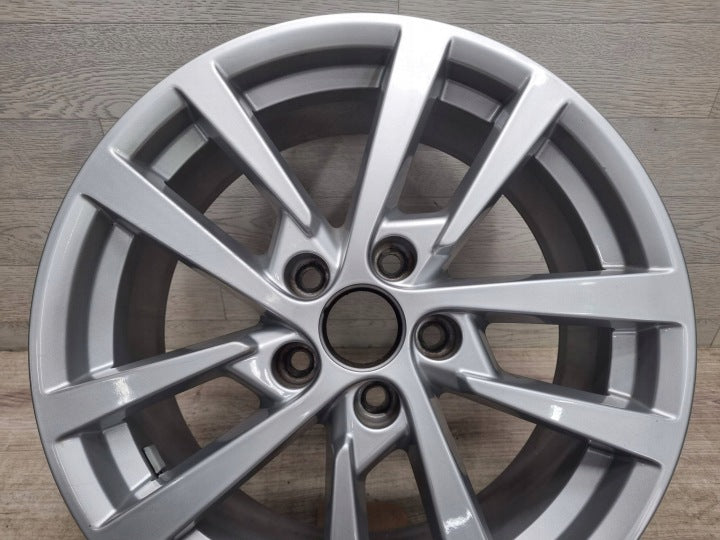 1x Alufelge 17 Zoll 8V0601025CS Audi A3 Rim Wheel FEL7510611354wh