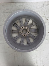 Load image into Gallery viewer, 1x Alufelge 17 Zoll 7.5&quot; 5x112 38ET 8W0601025L Audi Rim Wheel