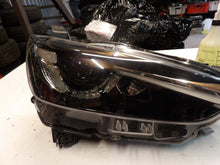 Load image into Gallery viewer, Frontscheinwerfer Mazda Cx3 Rechts Scheinwerfer Headlight