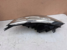 Load image into Gallery viewer, Frontscheinwerfer Renault Clio 260608367R Links Scheinwerfer Headlight SCH2473873063dr