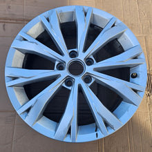 Laden Sie das Bild in den Galerie-Viewer, 1x Alufelge 17 Zoll 7.0" 5x112 40ET Glanz Silber 5NA601025 VW Tiguan Rim Wheel FEL5792362879wc