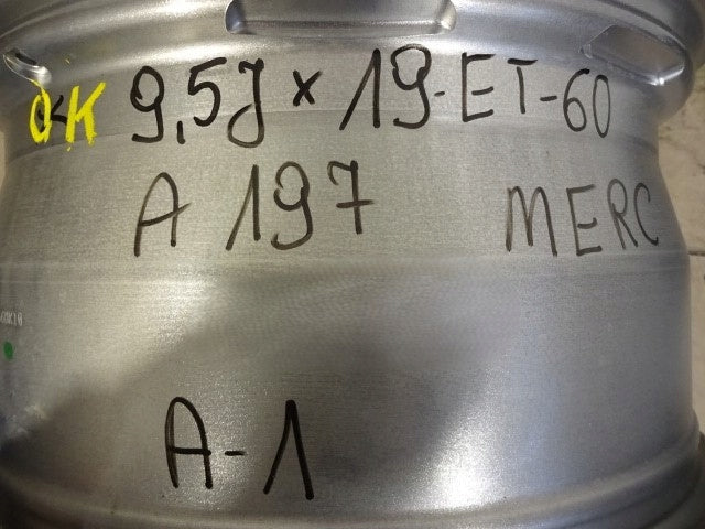 1x Alufelge 19 Zoll 9.5" 5x112 60ET A1974010402 Mercedes-Benz Sls Amg Rim Wheel