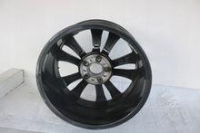Laden Sie das Bild in den Galerie-Viewer, 1x Alufelge 18 Zoll 7.5" 5x112 A4474015400 Mercedes-Benz W447 Rim Wheel FEL1641623264az