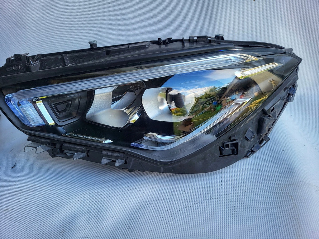 Frontscheinwerfer Mercedes-Benz Cla 1189062500 1189068400 LED Ein Satz Headlight SCH8470024823ge