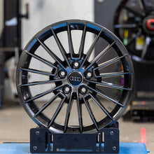 Load image into Gallery viewer, 4x Alufelge 17 Zoll 8.0" 5x112 46ET Glanz 8Y0601025B Audi Rim Wheel FEL9206271985my