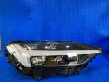 Laden Sie das Bild in den Galerie-Viewer, Frontscheinwerfer Volvo Xc60 II 32404710 Rechts Scheinwerfer Headlight SCH4619850904zp