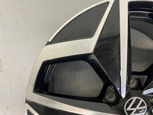 Laden Sie das Bild in den Galerie-Viewer, 1x Alufelge 19 Zoll 7.5" 5x112 50ET Glanz Schwarz 10A601025H VW I Rim Wheel FEL2776375113wv