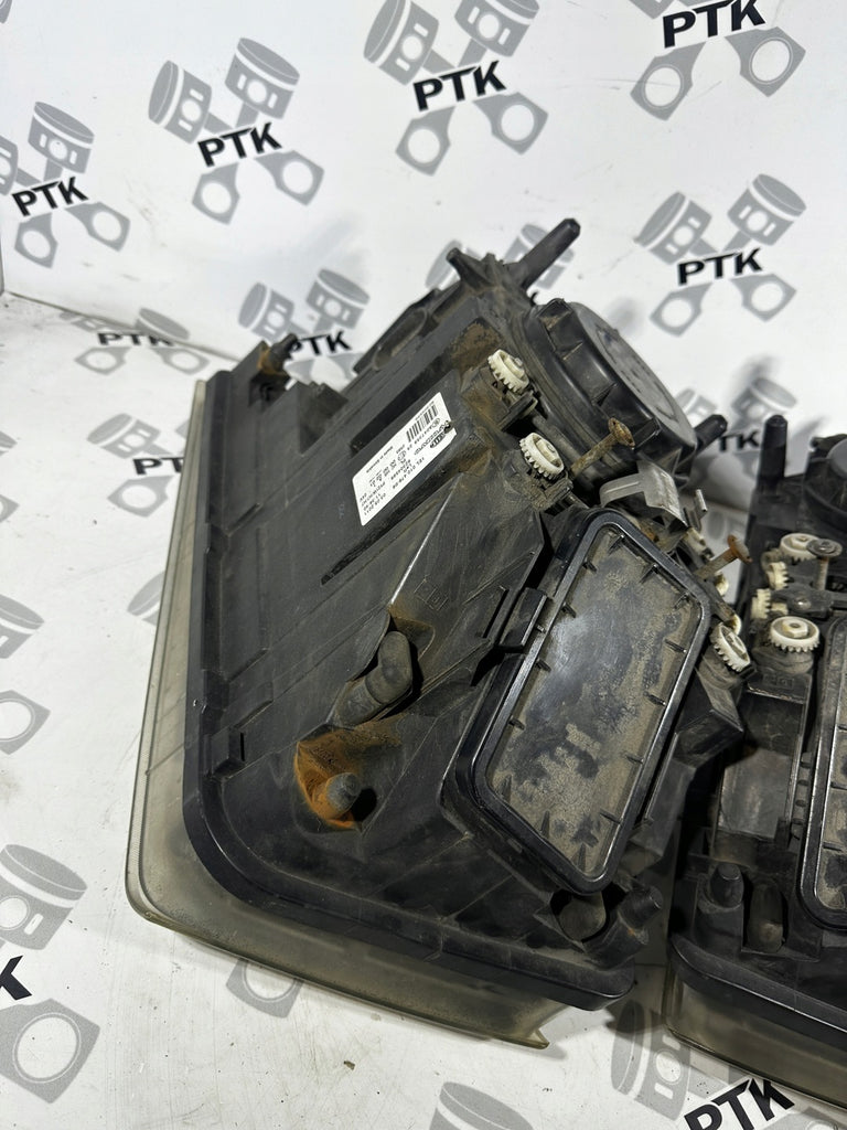 Frontscheinwerfer Volvo 82304585 82304599 Ein Satz Scheinwerfer Headlight SCH7065892978nu