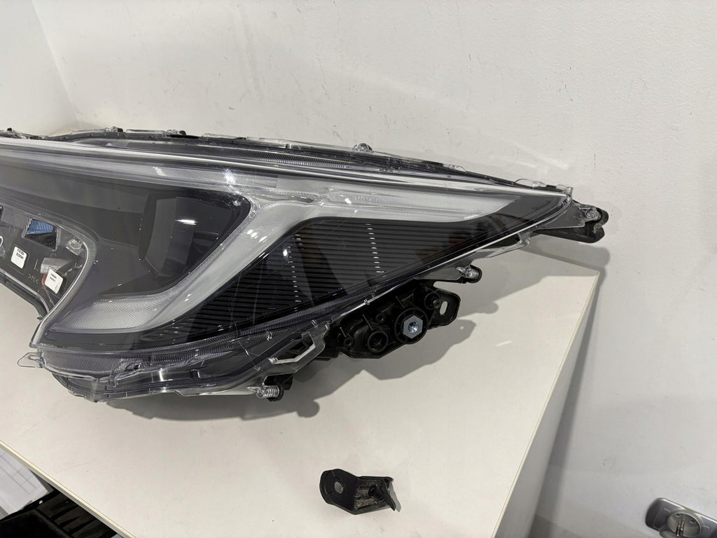 Frontscheinwerfer Toyota Corolla 81150-02X10 LED Ein Stück (Rechts oder Links)