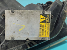 Laden Sie das Bild in den Galerie-Viewer, Frontscheinwerfer Opel Astra 1385253 Xenon Links Scheinwerfer Headlight SCH2873887316mj