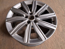 Load image into Gallery viewer, 1x Alufelge 19 Zoll 8.0&quot; 5x112 39ET 4K0601025 Audi A6 C8 Rim Wheel