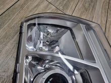 Load image into Gallery viewer, Frontscheinwerfer Volvo 21221137 Xenon Rechts Scheinwerfer Headlight SCH5025713668iy