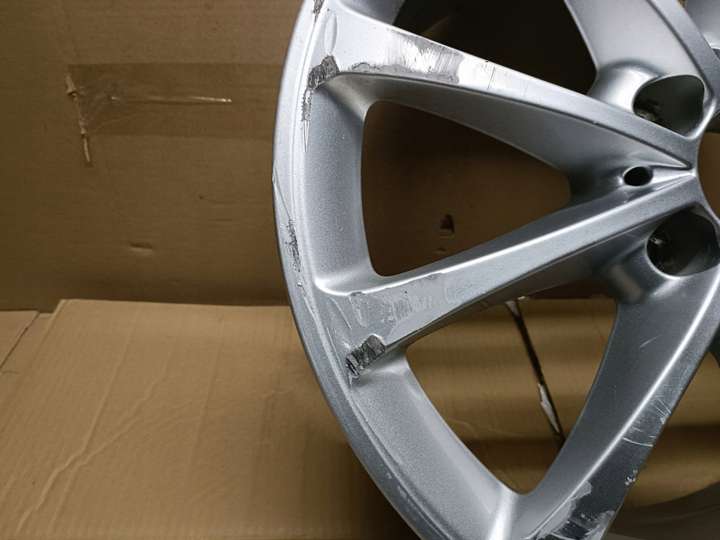 1x Alufelge 17 Zoll 6.5" 5x114.3 44ET A1774010300 Mercedes-Benz Rim Wheel