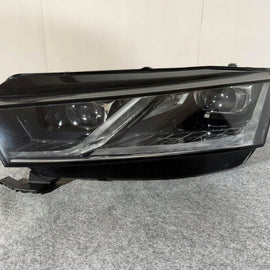 Frontscheinwerfer Skoda Octavia IV 5E4941015A Links Scheinwerfer Headlight SCH1604040437do
