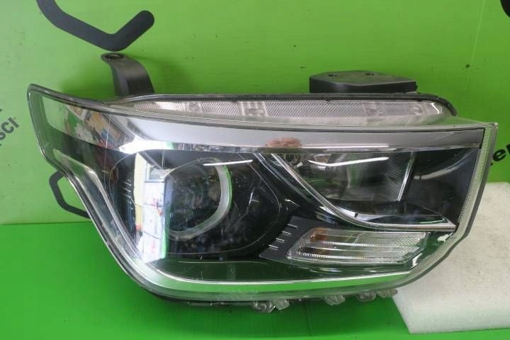Frontscheinwerfer Hyundai Starex 92102-4H610 Rechts Scheinwerfer Headlight SCH8231758224rk