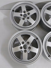 Load image into Gallery viewer, 4x Alufelge 16 Zoll 7.0&quot; 5x112 35ET Glanz Silber 8W0601025 Audi Rim Wheel