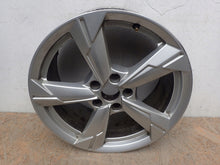 Load image into Gallery viewer, 1x Alufelge 18 Zoll 8.0&quot; 5x112 39ET Glanz Silber 4K0601025 Audi A6 C8 Rim Wheel