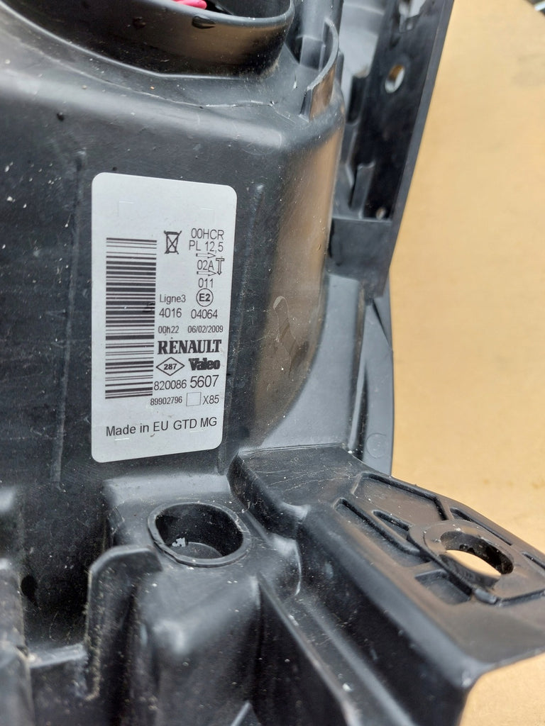 Frontscheinwerfer Renault Clio III 8200865607 Links Scheinwerfer Headlight SCH8447401026gv