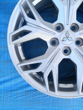 Laden Sie das Bild in den Galerie-Viewer, 1x Alufelge 18 Zoll 7.0" 5x114.3 38ET MZ315060 Mercedes-Benz Outlander I FEL5382009635ro