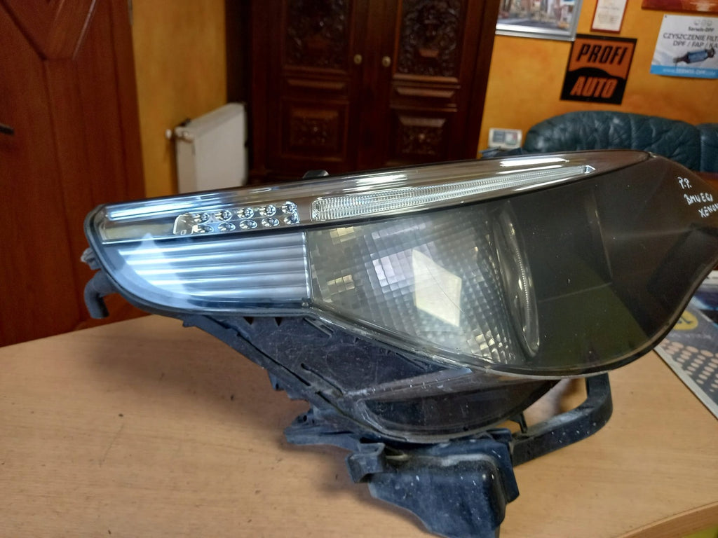 Frontscheinwerfer BMW E60 E61 Xenon Ein Stück (Rechts oder Links) Headlight SCH8823573659zm