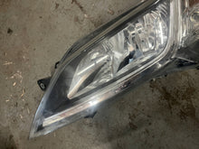Laden Sie das Bild in den Galerie-Viewer, Frontscheinwerfer Fiat Ducato 137510180 Links Scheinwerfer Headlight SCH9240896783sk