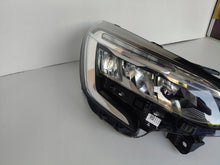 Load image into Gallery viewer, Frontscheinwerfer Renault Clio V 260108876R Rechts Scheinwerfer Headlight SCH7999415997yt