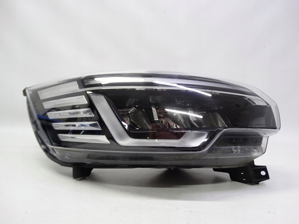 Frontscheinwerfer Renault Trafic III 260102899R LED Rechts Headlight SCH9679838647yr