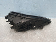 Laden Sie das Bild in den Galerie-Viewer, Frontscheinwerfer Porsche Macan 95b 95B941015F LED Links Scheinwerfer Headlight SCH4768218388mt