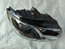 Laden Sie das Bild in den Galerie-Viewer, Frontscheinwerfer VW Transporter Caravelle 7E1941006A Rechts Headlight