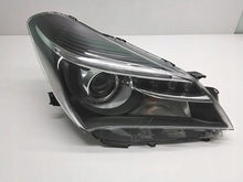 Laden Sie das Bild in den Galerie-Viewer, Frontscheinwerfer Toyota Yaris Rechts Scheinwerfer Headlight SCH8665373666gr