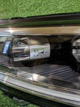 Load image into Gallery viewer, Frontscheinwerfer VW T-Roc 2GA941035 Links Scheinwerfer Headlight SCH9777894076lv