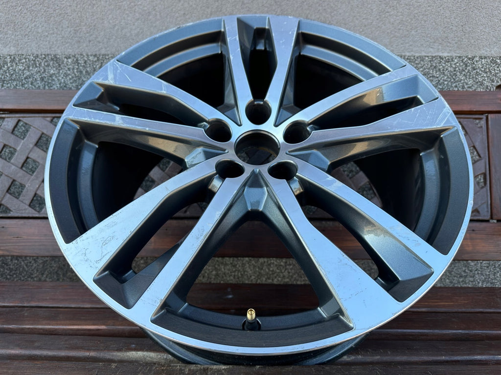 1x Alufelge 19 Zoll 8.5" 5x112 40ET Glanz Graphit 4K0601025H Audi A6 C8 Mg FEL1756928648ad